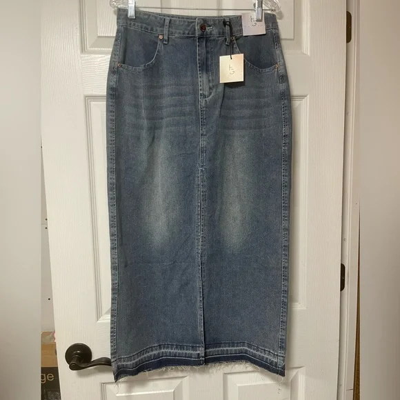 Happily Gray Denim High Front Slit Midi Light Weight Wash Raw Hem Size 11/29 - Picture 3 of 6